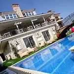 Grand Butik Alacati