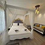 Grand Butik Alacati