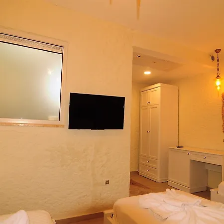 Grand Butik אלאקאטי