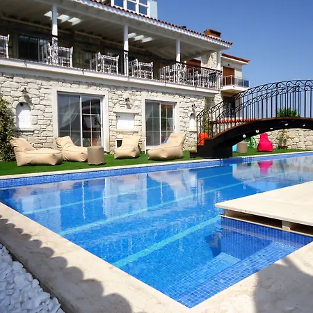 מלון Grand Butik 5*