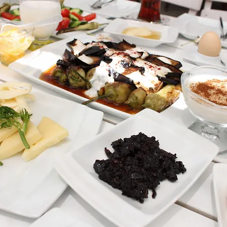 Grand Butik מלון 5*